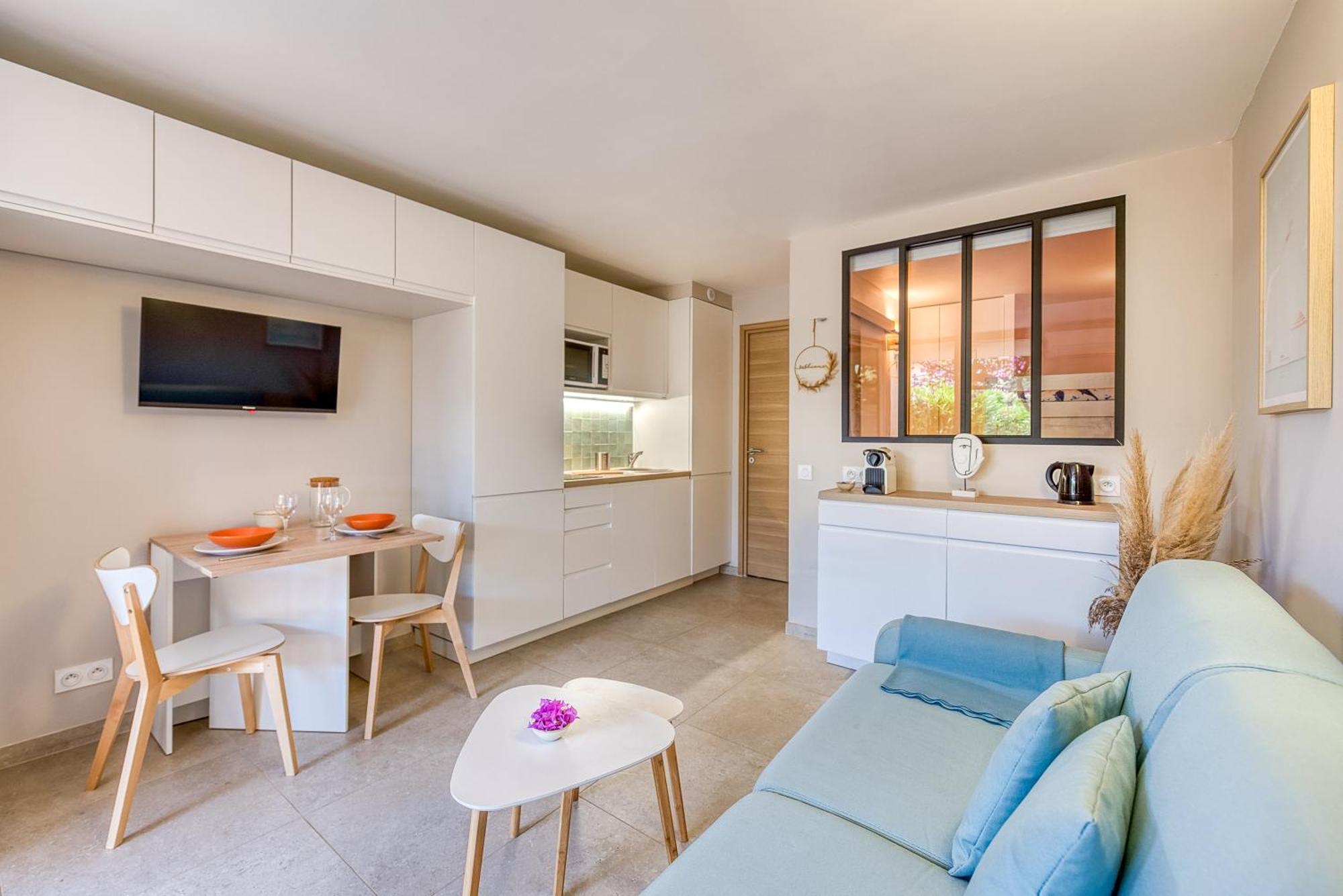 Le Lavandou "Cavaliere" -Rez De Jardin Bord De Mer , Atom Екстер'єр фото